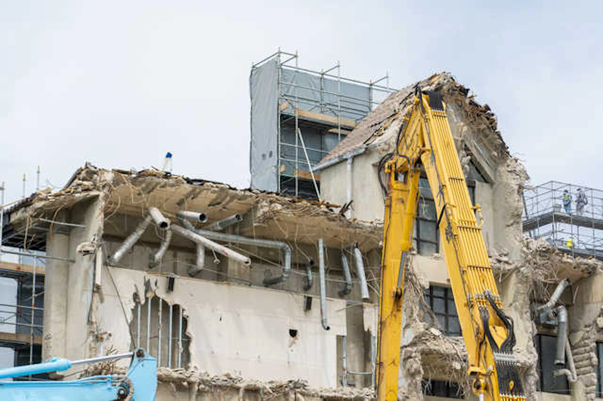 サムネイル：滅失登記の費用相場は？自分で提出すれば1100円で可能？