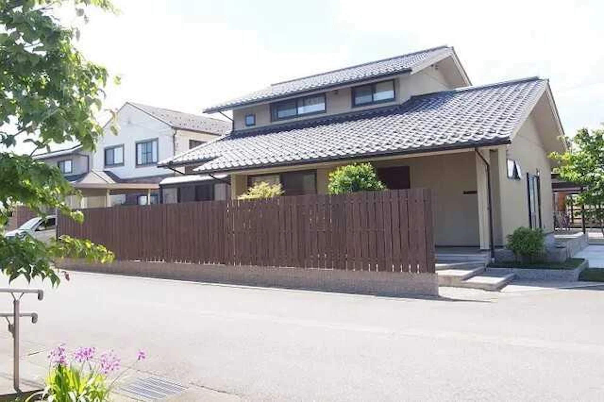 事例9 木製フェンスを後付けしておしゃれなお庭へリフォーム