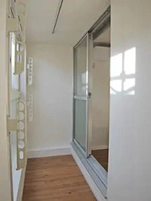 事例3:物干しスペースを設けた機能性の高いベランダ