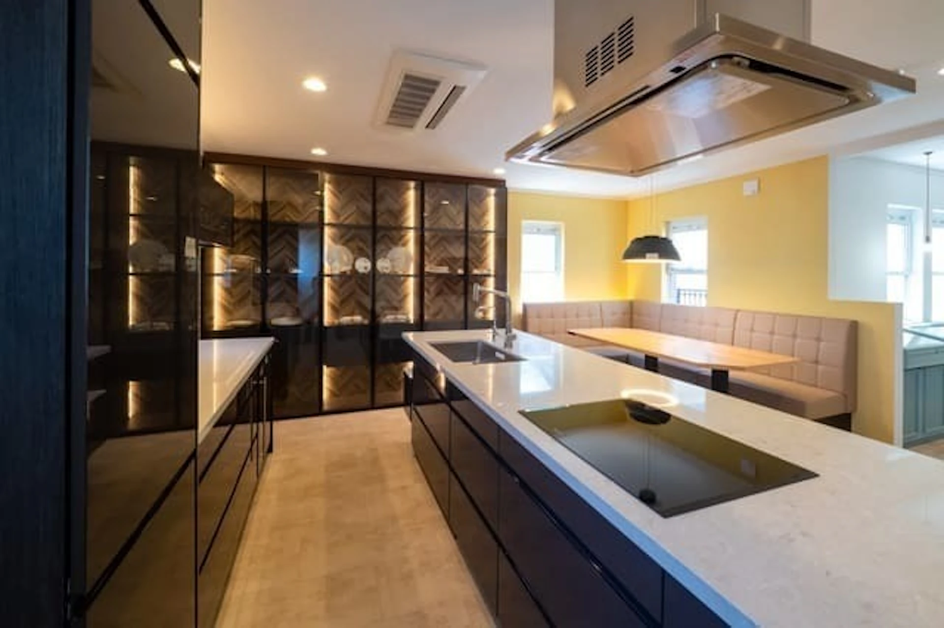 キッチンの床をお気に入りのタイルにリフォームしよう