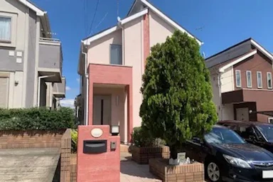 可愛らしいツートン外壁