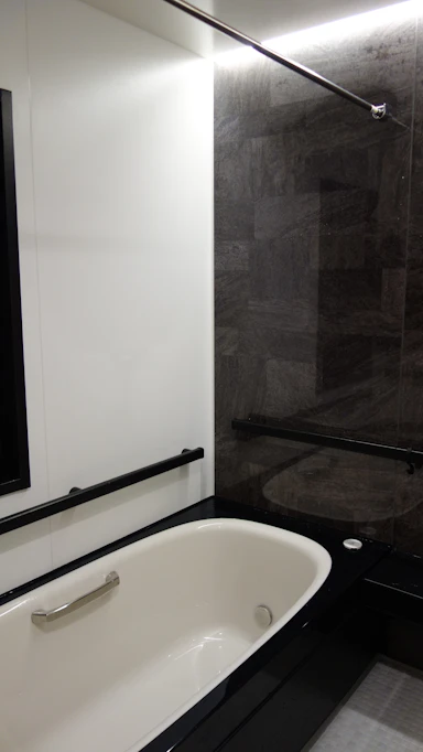 【250〜300万円】一日の疲れがとれる癒しの浴槽へのリフォーム