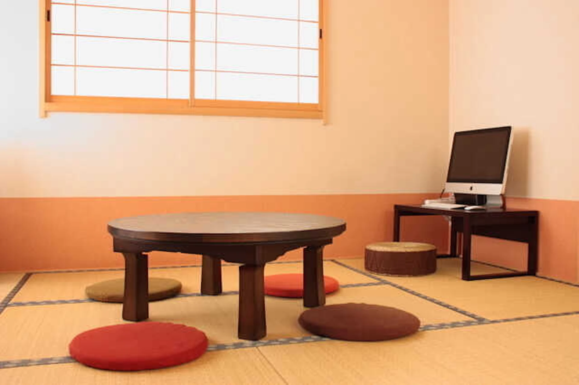 和のイメージを活用した円の形