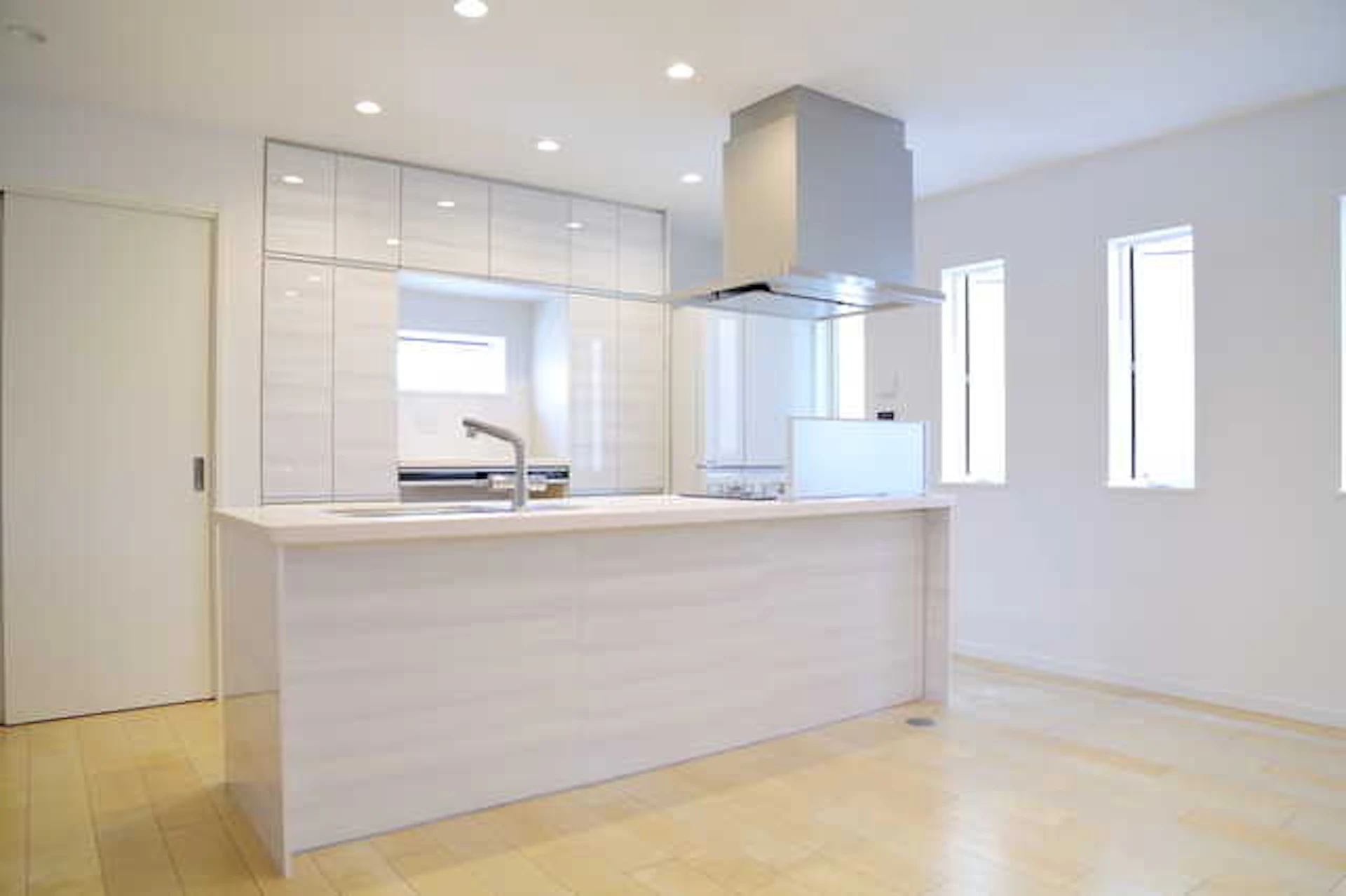 アイランドキッチンの使いやすい間取り|事例7選をご紹介