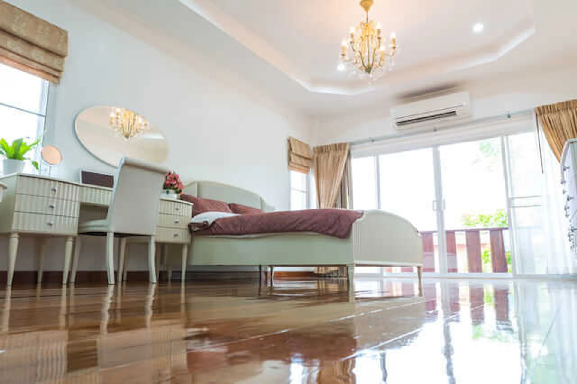 ホワイトの壁紙