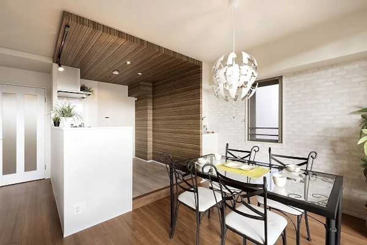 【グランプリ】 木目と白を基調としたナチュラル空間