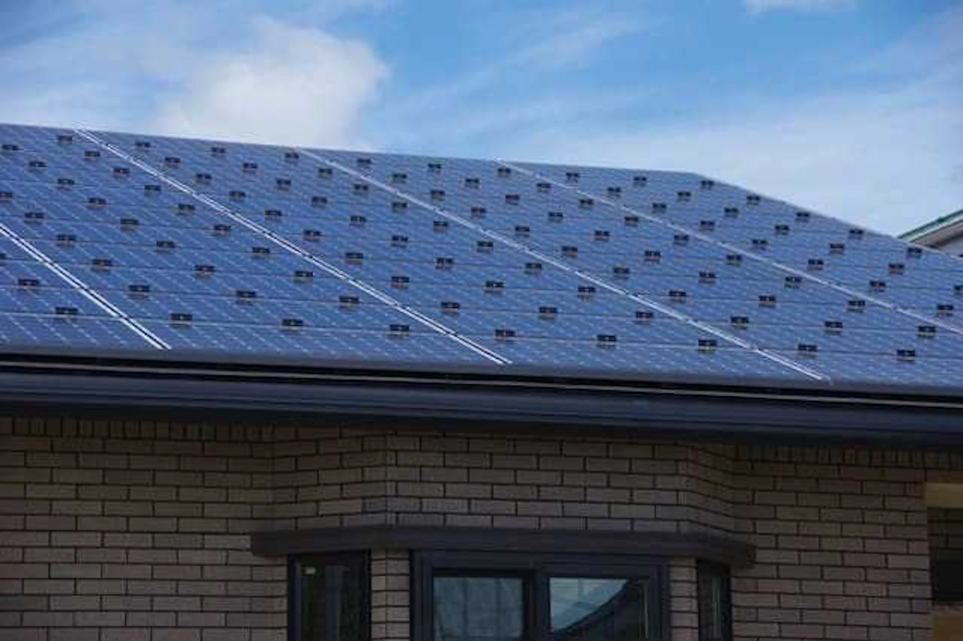 屋根の雪止めの種類