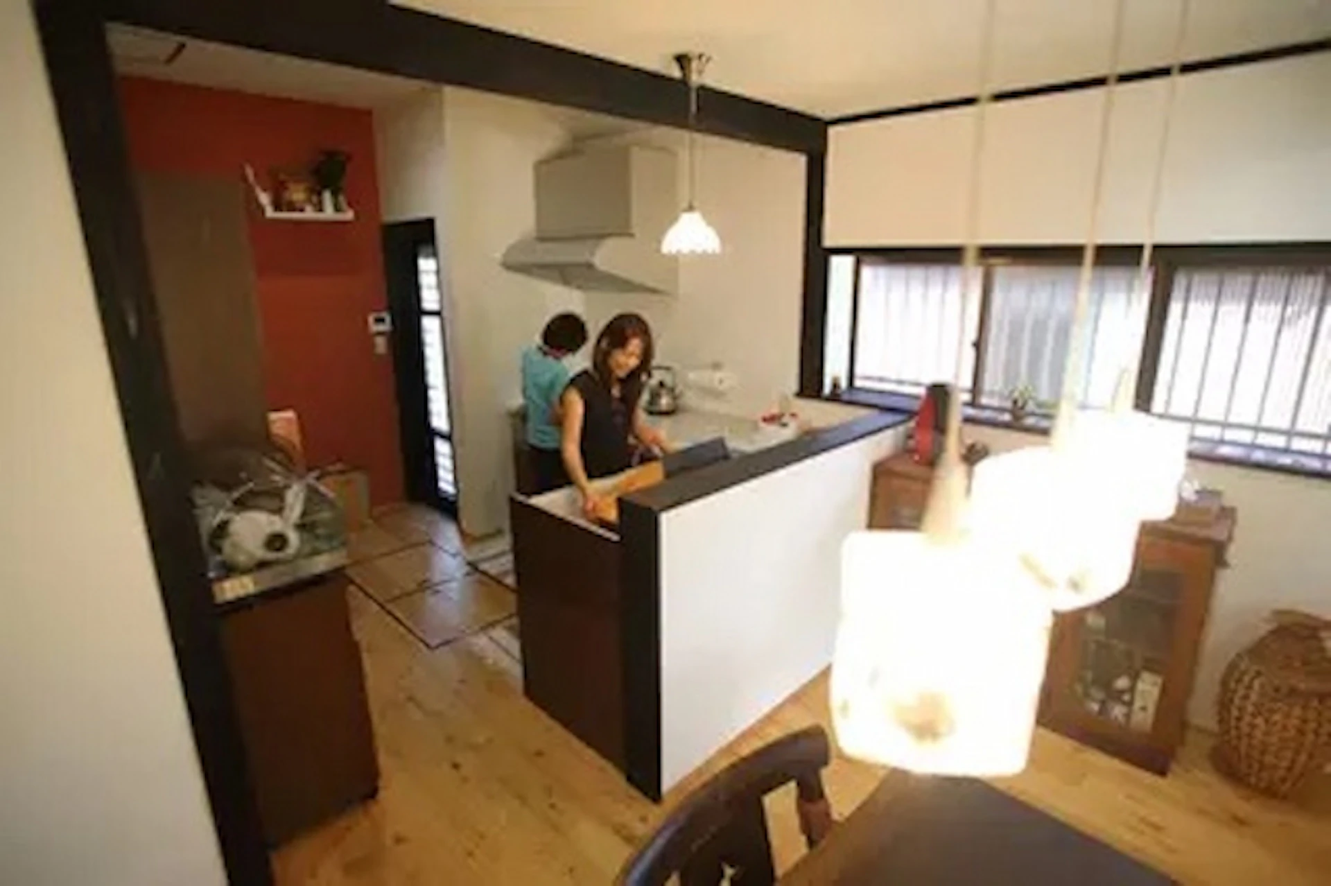 【事例⑨】木の素材と格子窓が調和した古民家の雰囲気に