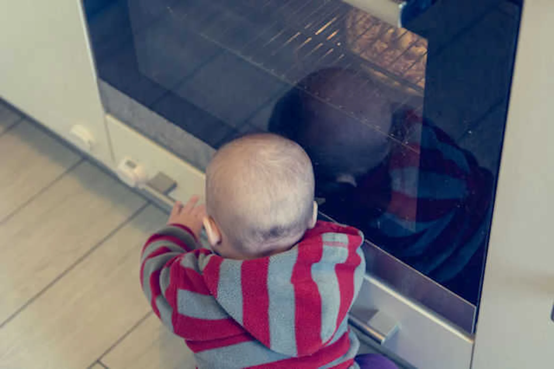 ベビーゲート・柵・サークルで侵入防止