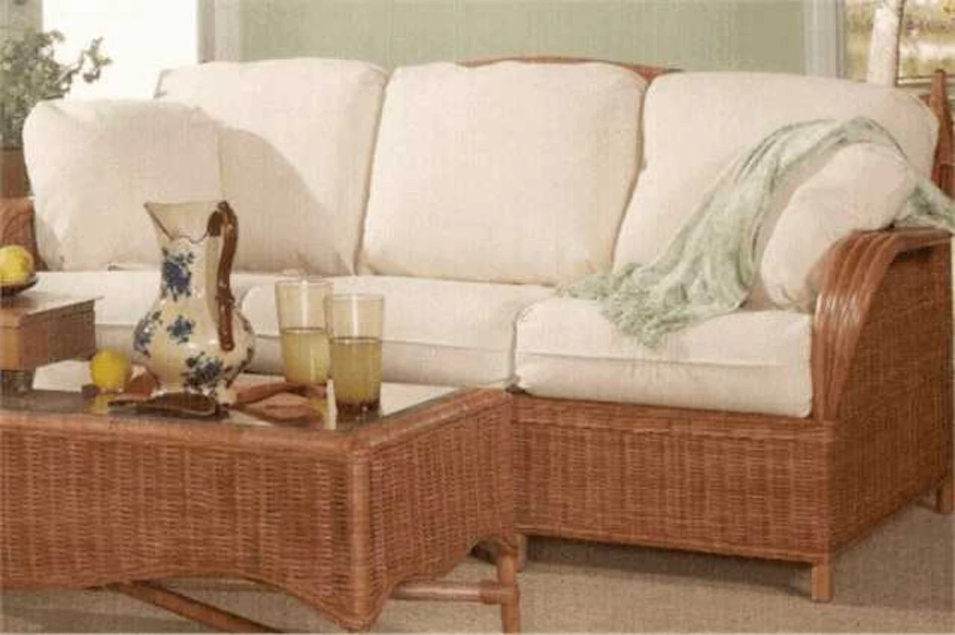 サムネイル：夏は"ラタンソファ"で涼しげアジアンスタイルが気分です！