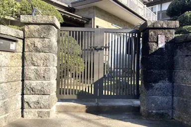 [20万円]フェンスと馴染む門扉