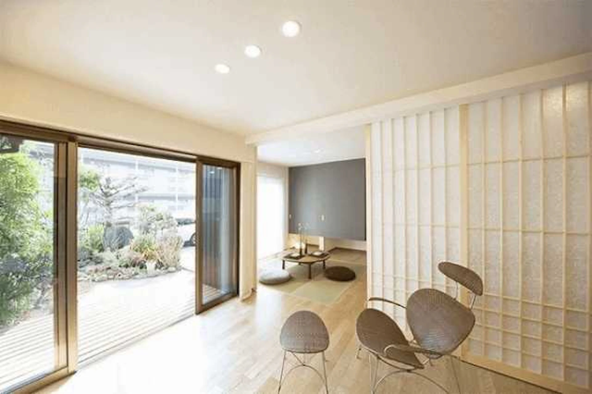 段差をなくすか小上がり和室か