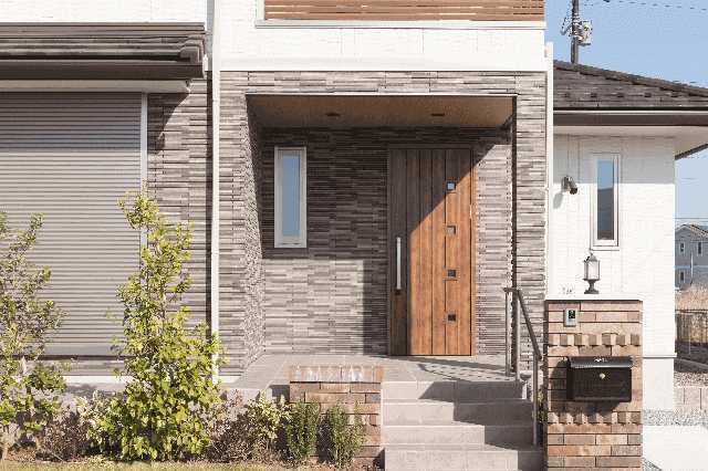 種類別】サイディング外壁の特徴・メンテナンス方法！張り替え／重ね