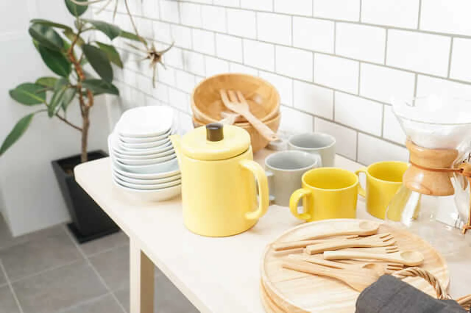 黄色で統一した食器