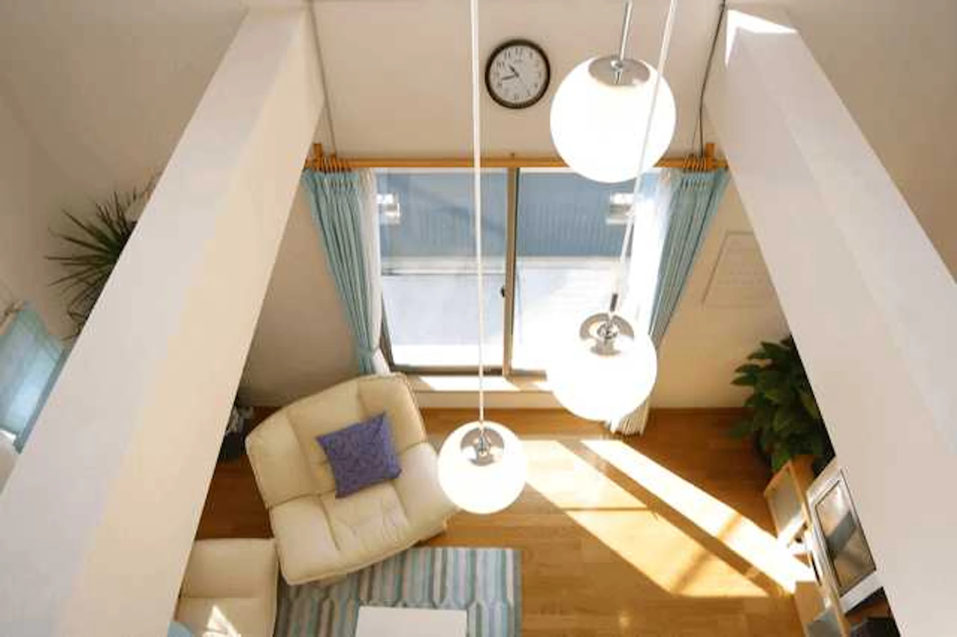 掃除・照明交換などを頼める業者を探しておく