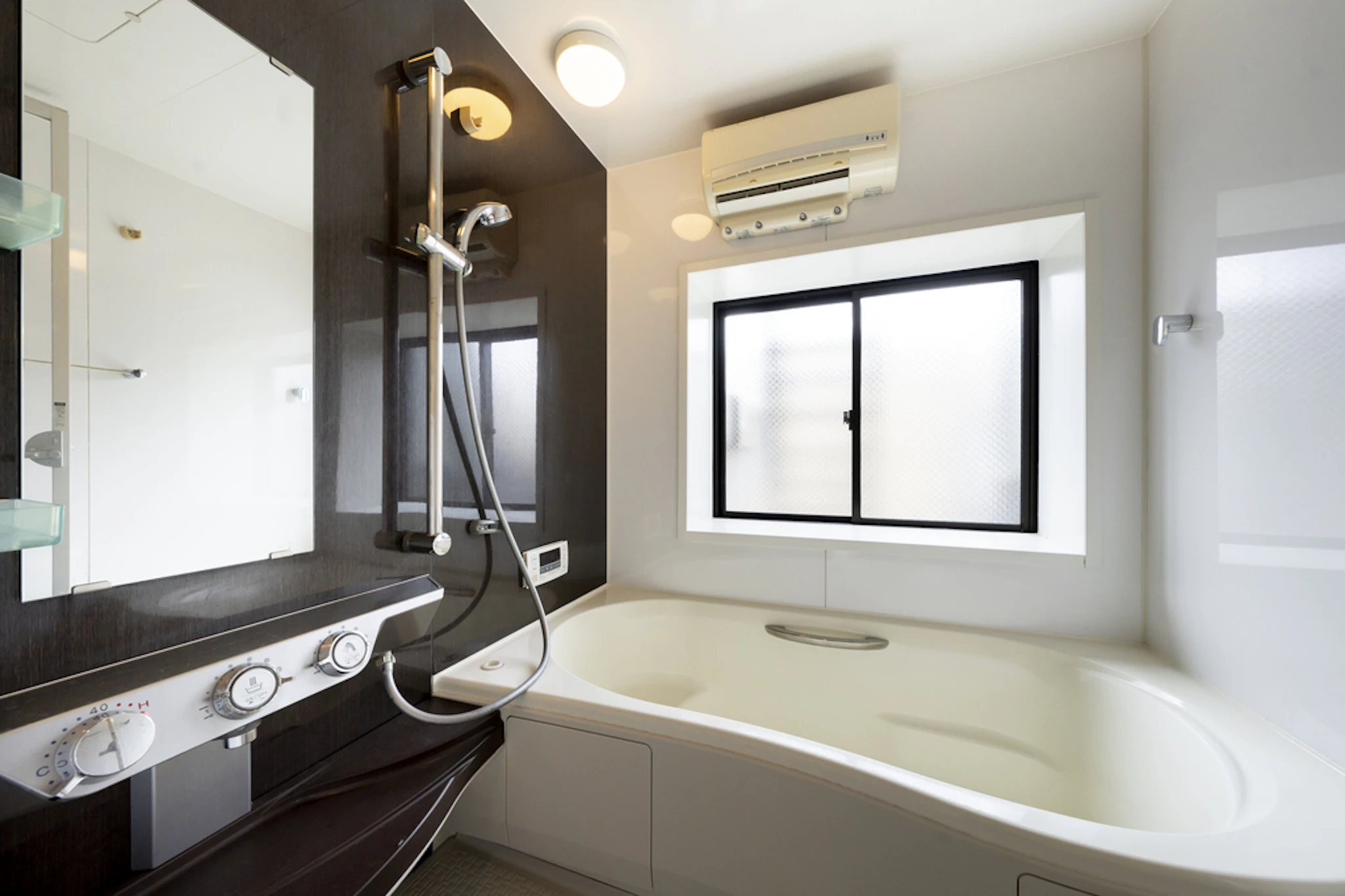 サムネイル:風呂リフォーム | ユニットバス(システムバス)のリフォームについてご紹介