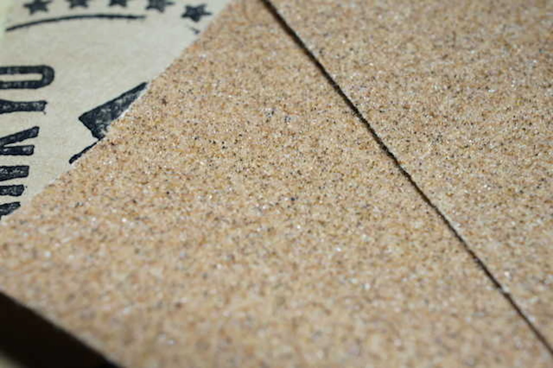 サンドペーパー