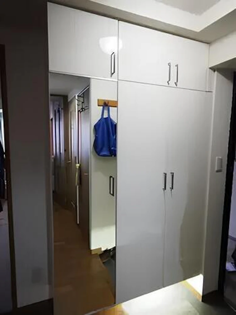 明るい色のシューズボックスにリフォーム