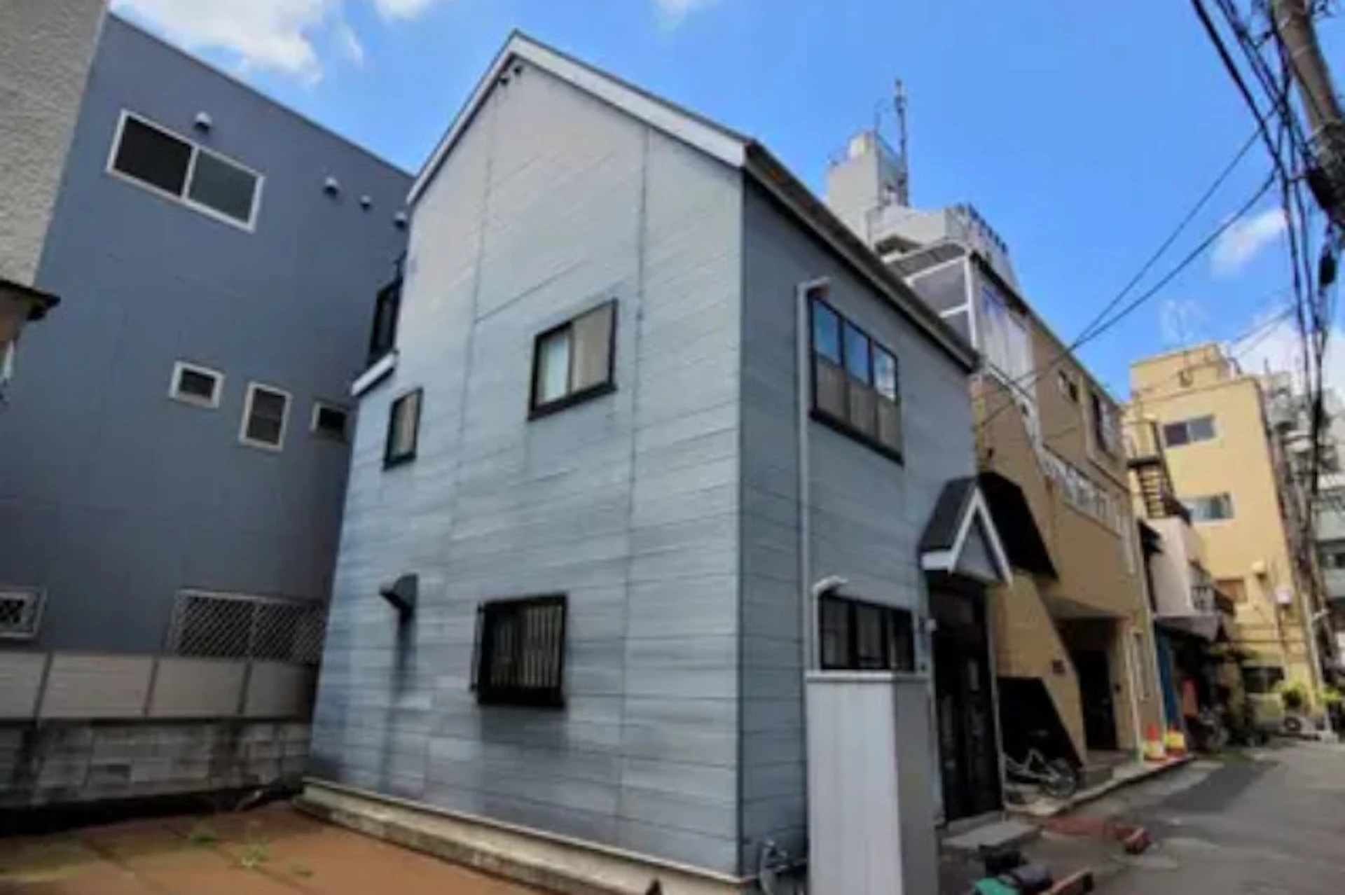 外壁塗装費用100万円台の事例