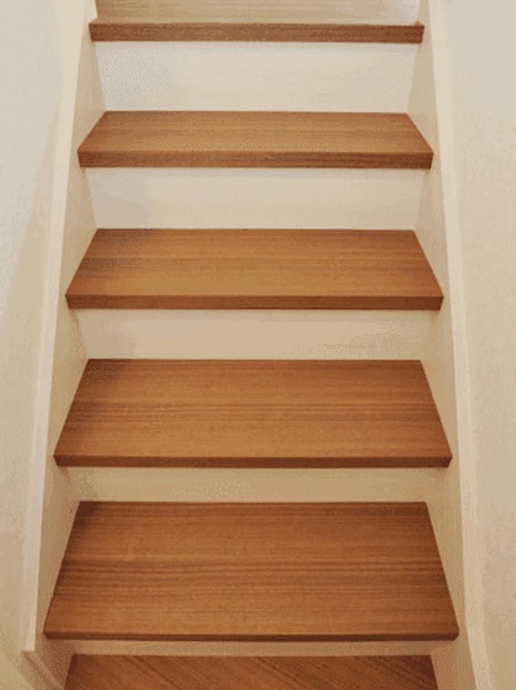 事例3 階段部材交換