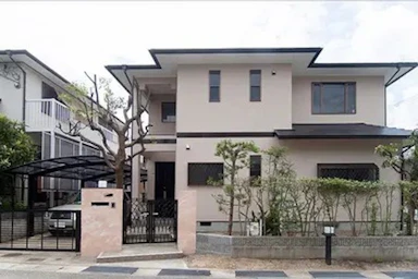 グレイッシュピンク