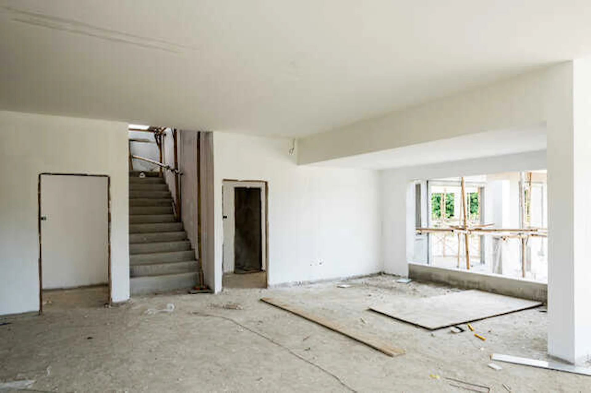 工事中の中古住宅