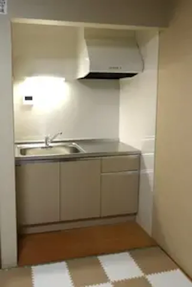 事例1：同居のため二階の空き部屋にミニキッチンを増設