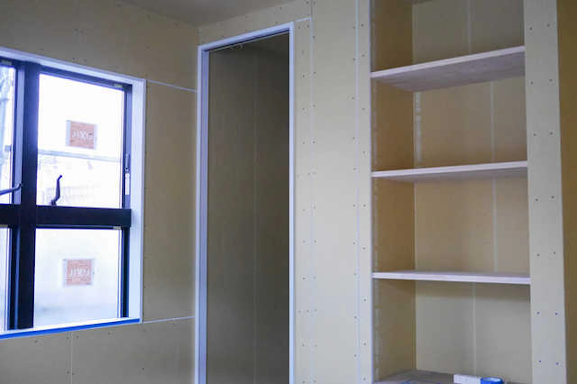 壁付けタイプを選ぶ