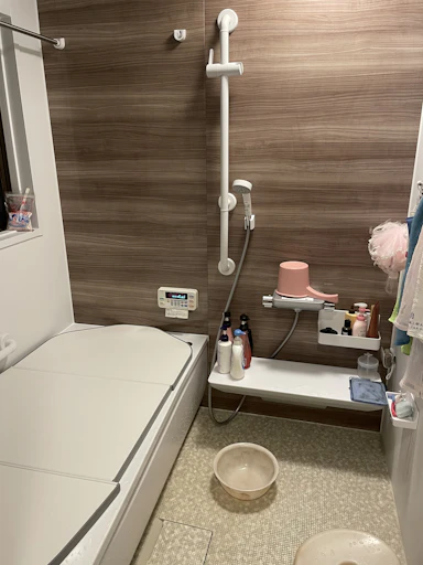 【100万円】浴室内の床を改修