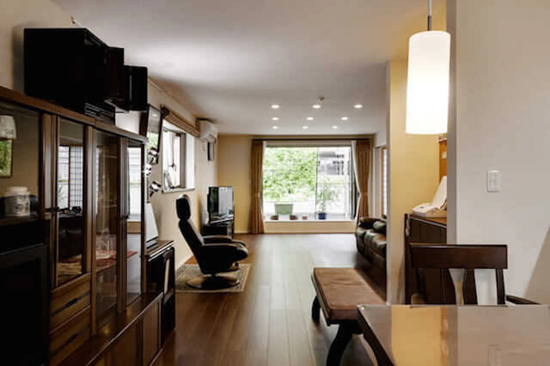 床とのコーディネートも楽しんで