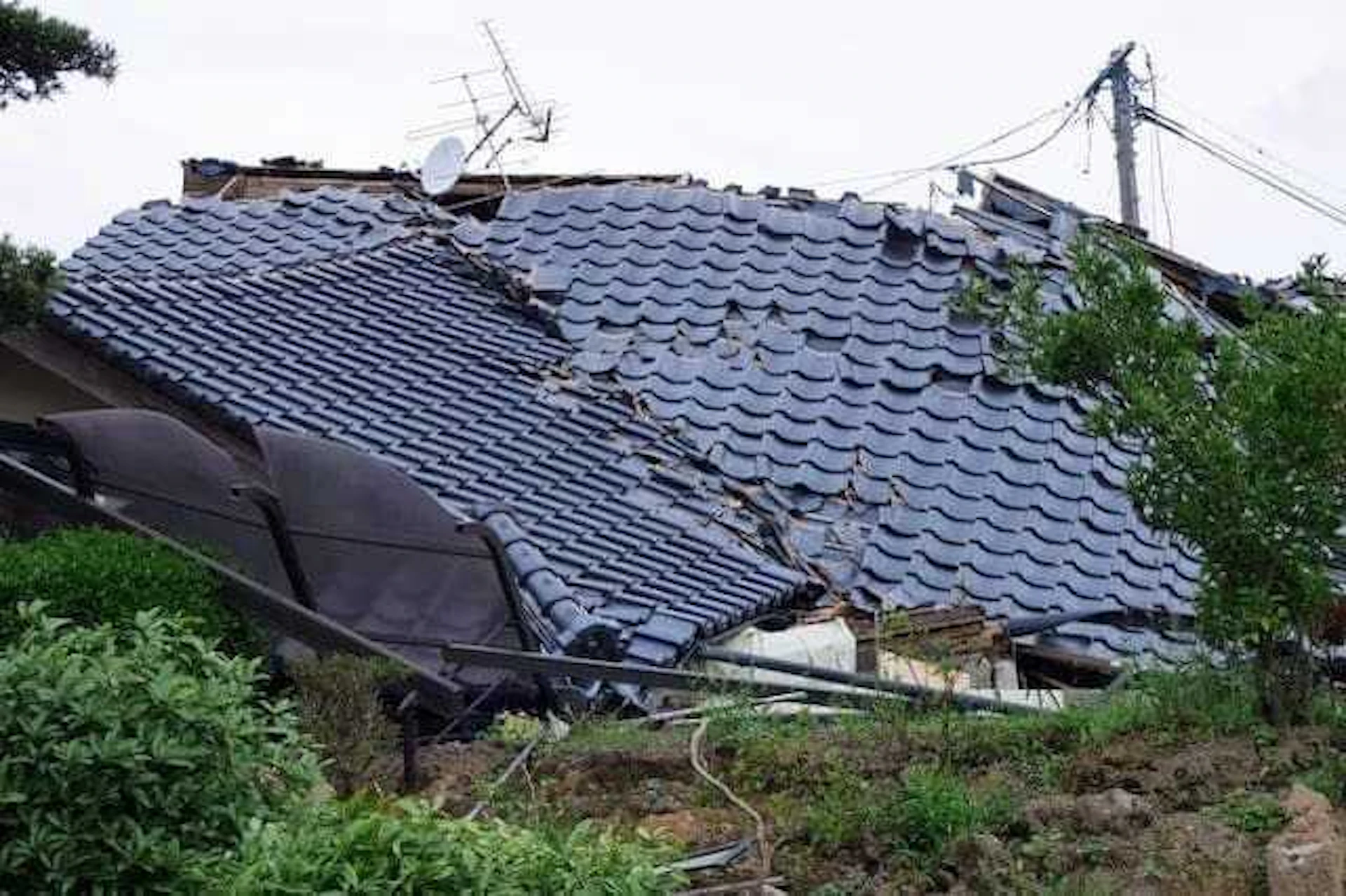防災瓦は本当に地震/台風に強い?種類・価格・リフォーム事例を解説!
