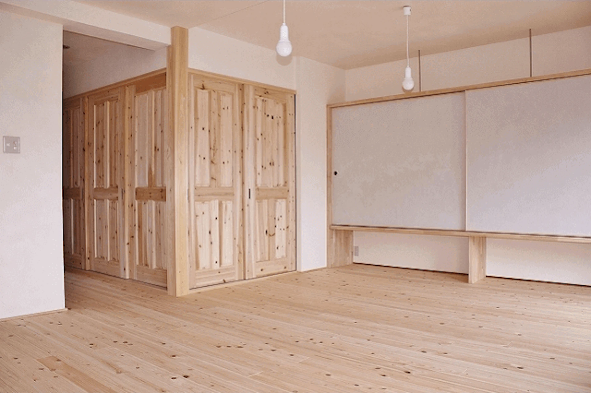 ④和室を一つだけ取り払い、自然素材で健康的な住まいに