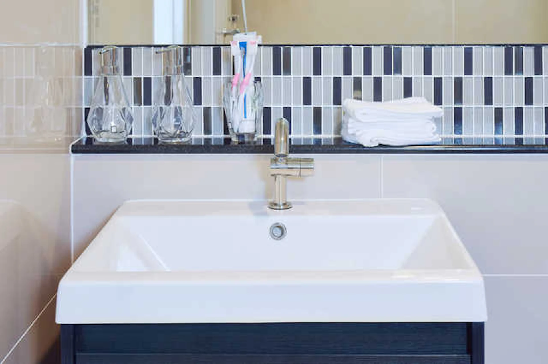 サムネイル：<DIY>カッティングシートで気軽にオリジナルの家づくり♪