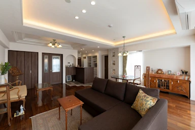 【913万円】クラシックモダンな空間へ