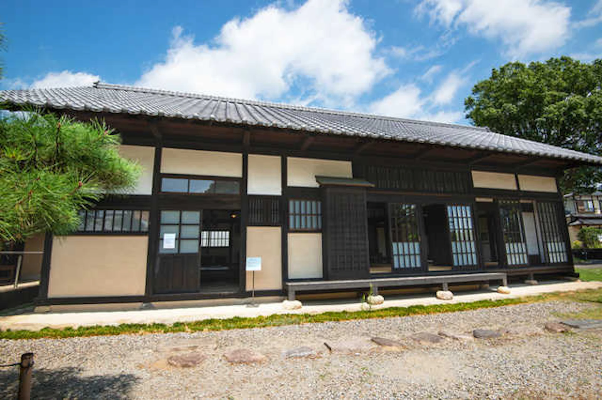 平屋のリフォーム・リノベーション費用相場！工事内容別の価格帯や施工事例もご紹介