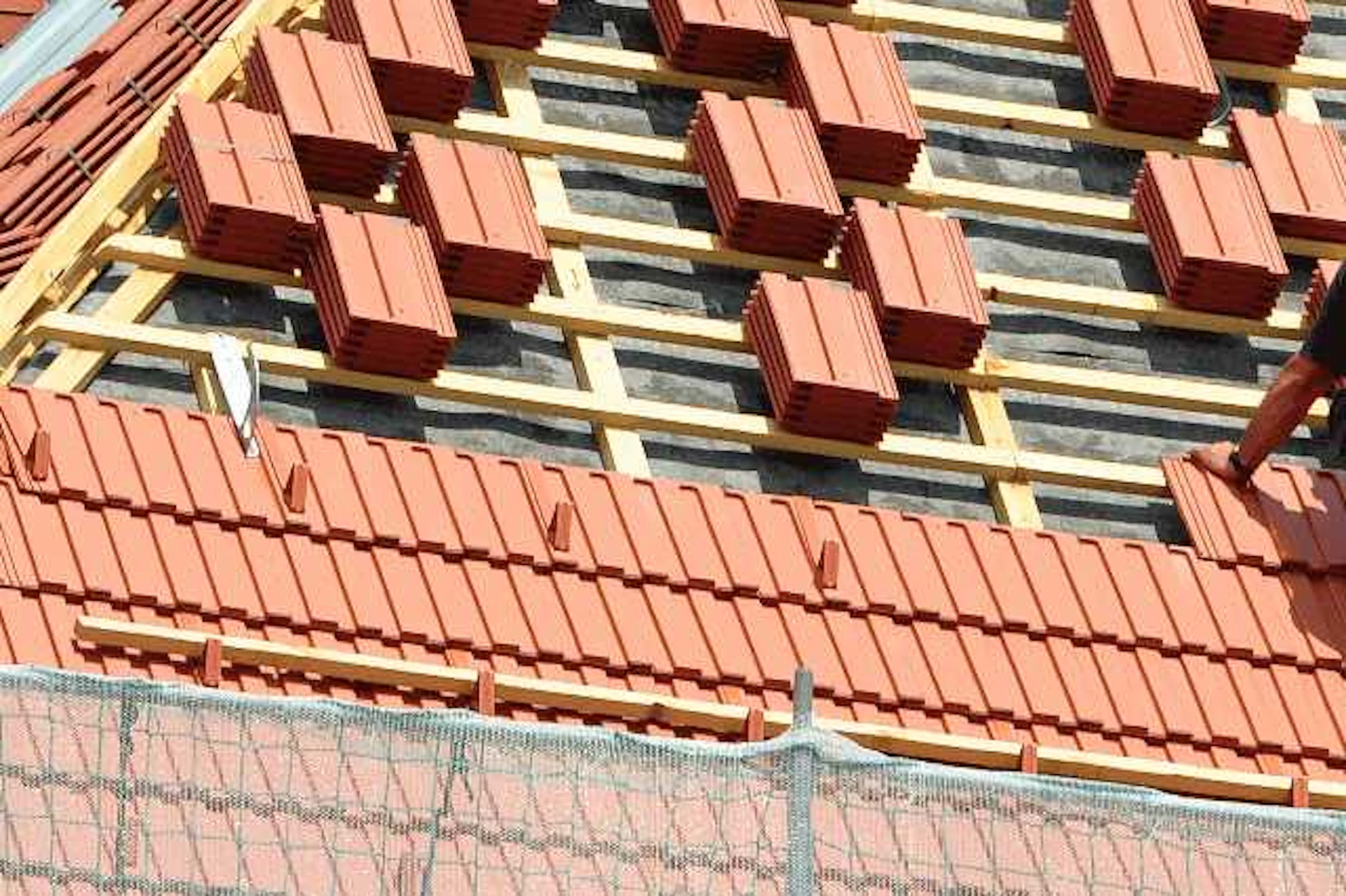 洋瓦の葺き替えリフォームの施工価格・費用