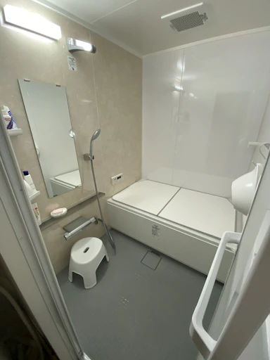 【100〜150万円】防音フローリングに貼り替え