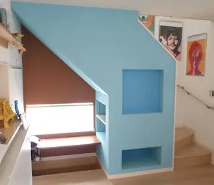 事例⑦ 階段下をおしゃれな収納スペースにリフォーム