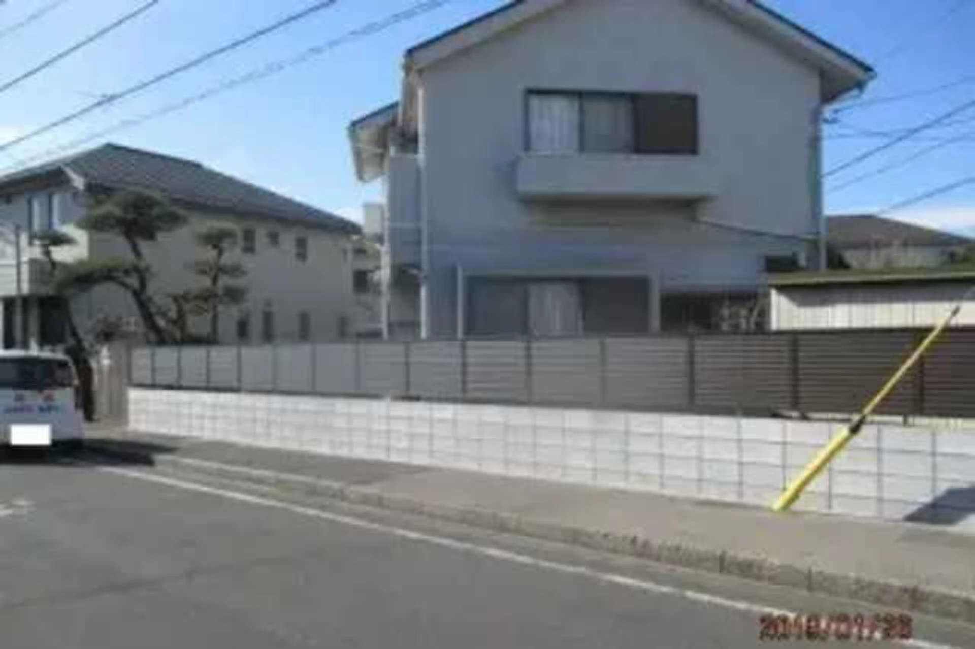 事例7 ブロック塀をリフォームして一部を後付けフェンスに