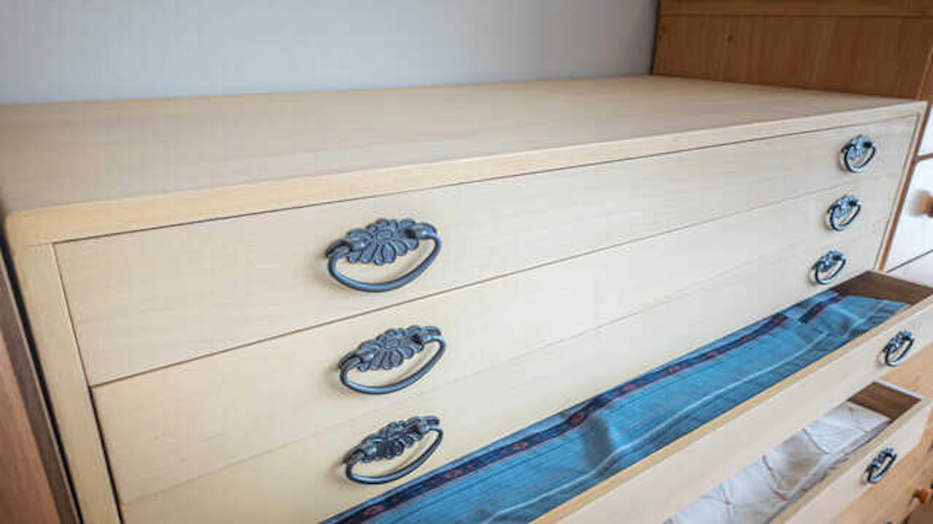 木製家具を選ぶ