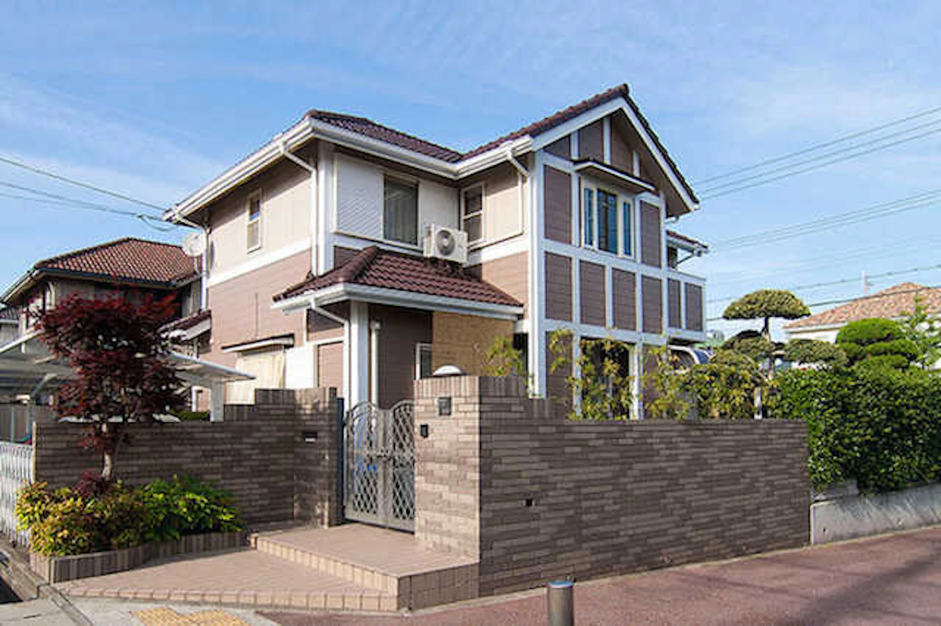 クラシック・ローズ風のピンク色で塗装