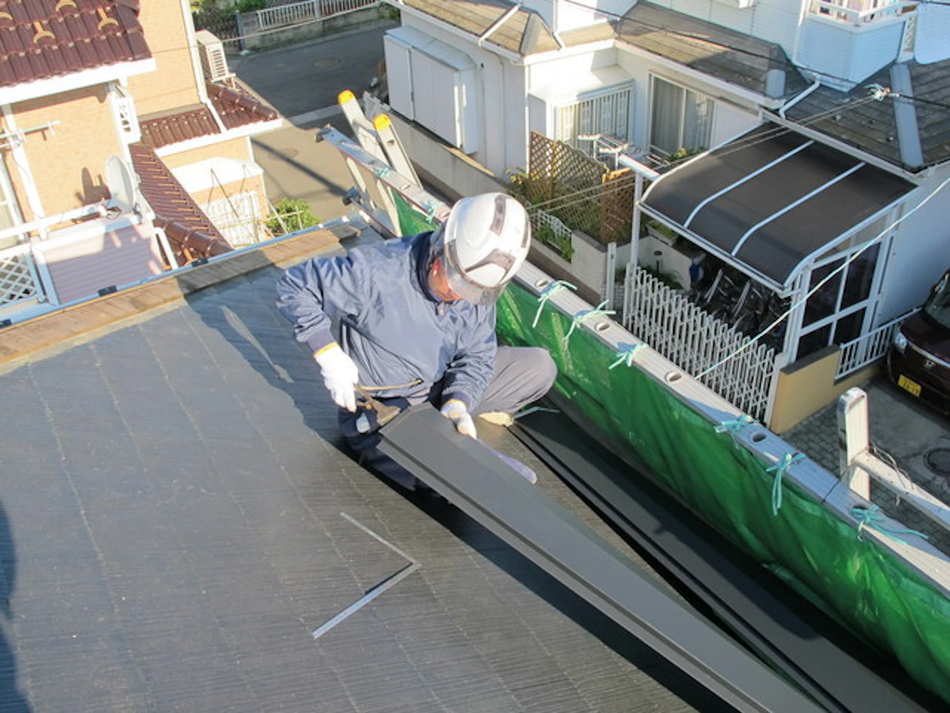 棟板金の工事をする業者