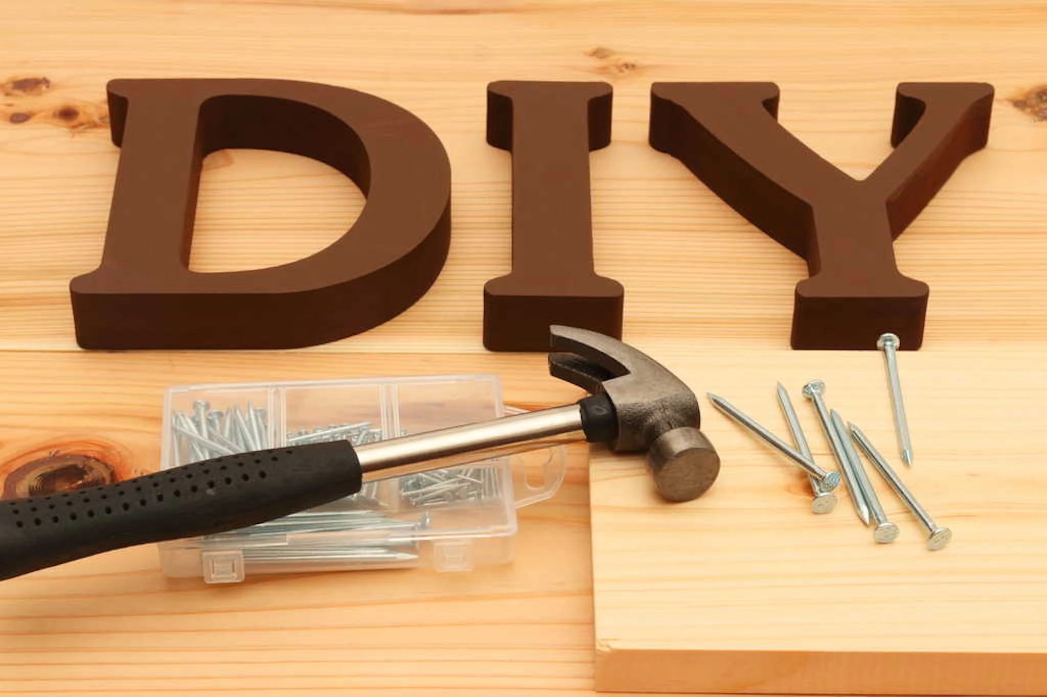 キッチンのワークトップ(天板)の素材比較！交換やDIYによる修復は可能か？