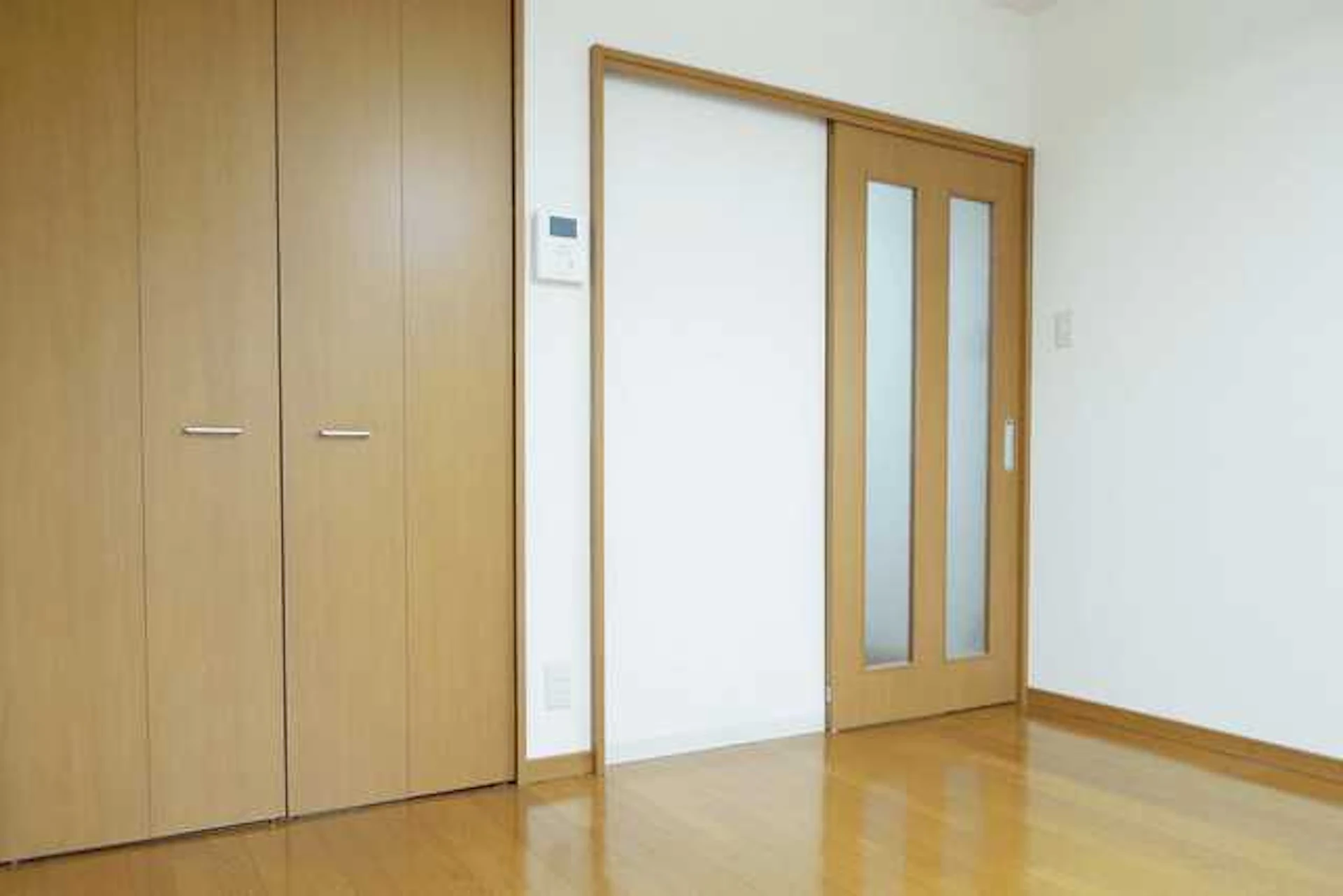 室内ドアは"開き戸・引き戸" どちらがいいの?リフォーム費用・部屋別の向いているドアの種類は?