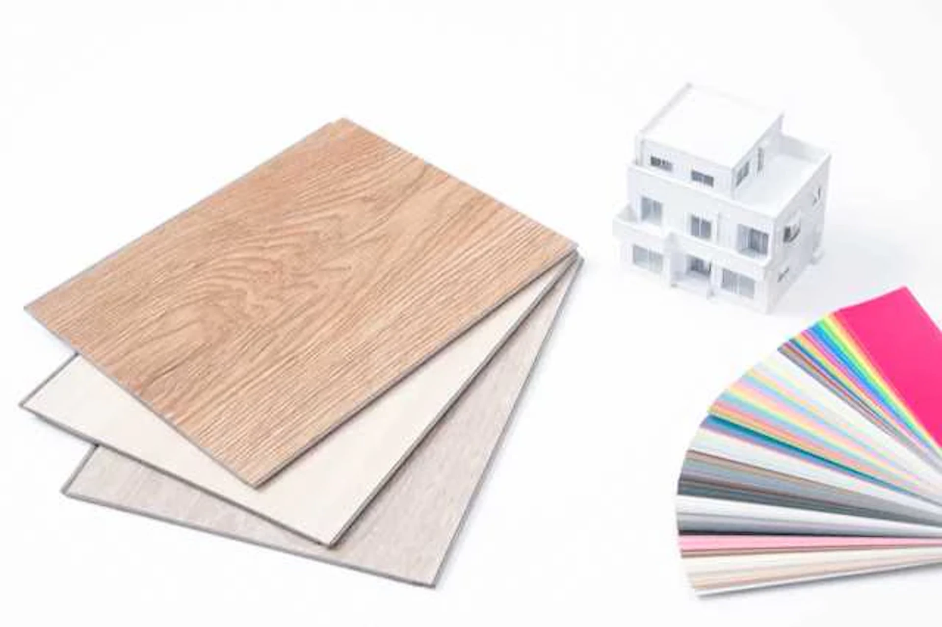 設備や材料のグレードを落とす