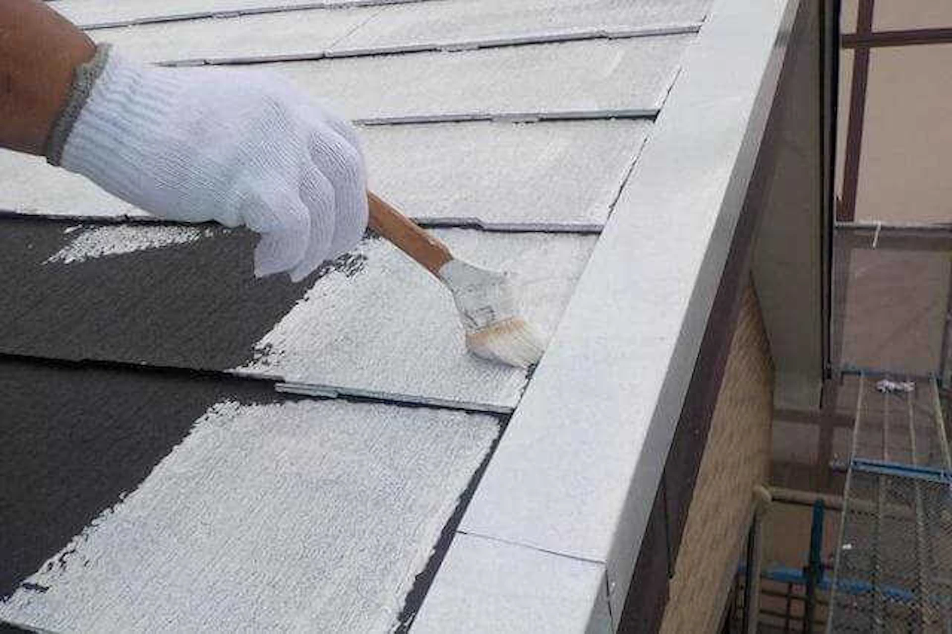 コロニアル(カラーベスト)屋根を塗装/修理する価格・単価