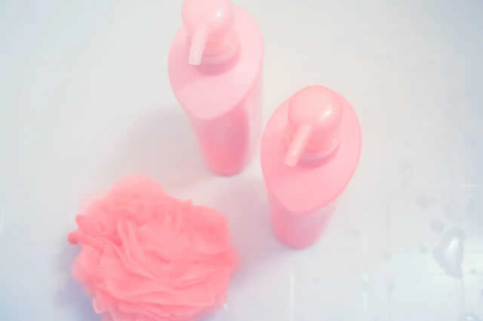 シャンプーなどの容器を統一する