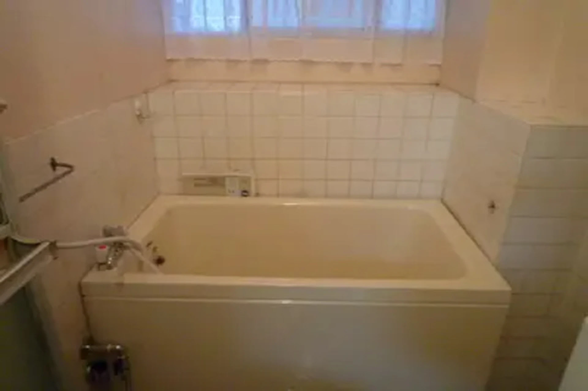 事例2 ホールインワン給湯器で広々とした浴槽へリフォーム