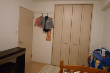 間仕切り造作と収納の変更