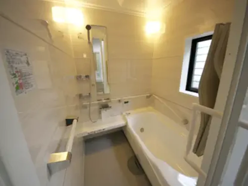 事例3:安全・安心で暖かいユニットバスにリフォーム